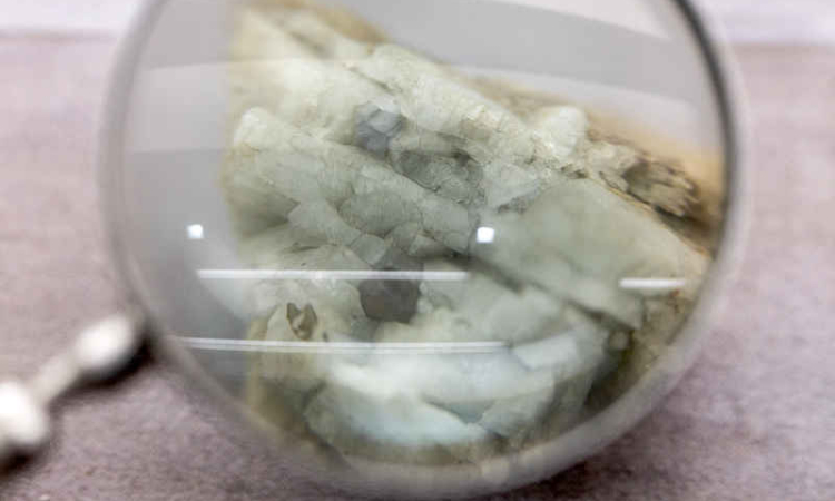 'Slow' EU to unveil plan for cutting  raw materials' reliance on China